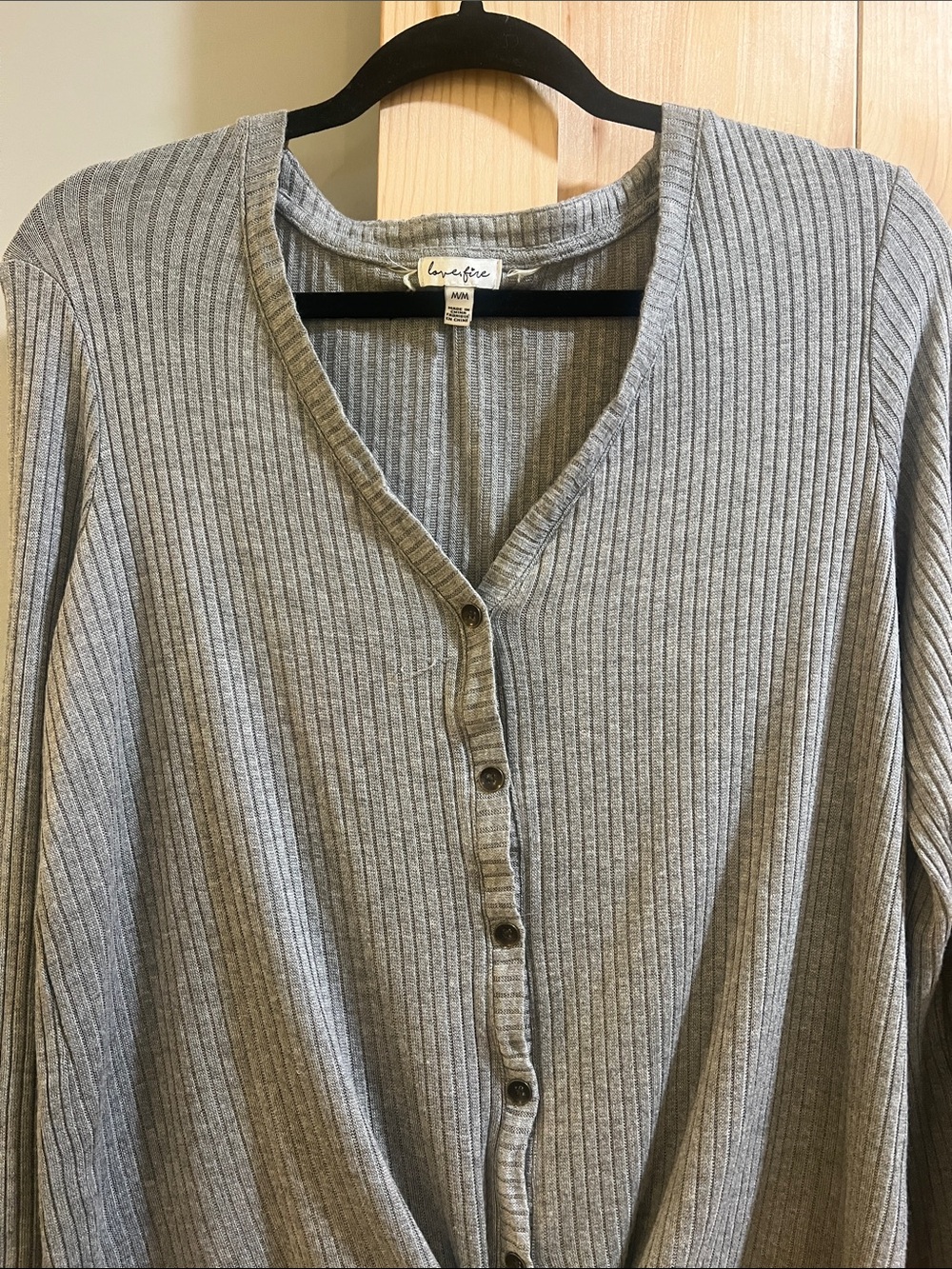 love, Fire Ribbed Grey Button-Front Women's too /tie size. Medium